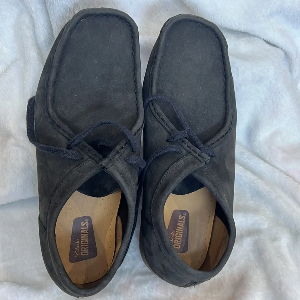 Clarks - Picture 2 of 5
